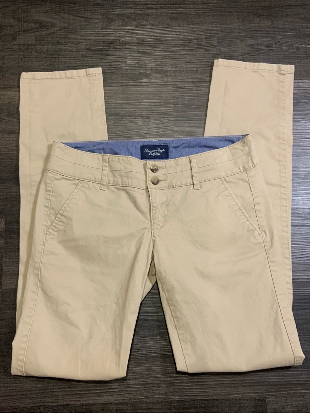 American Eagle Outfitters Women's Straight Leg Chinos in Light Tan